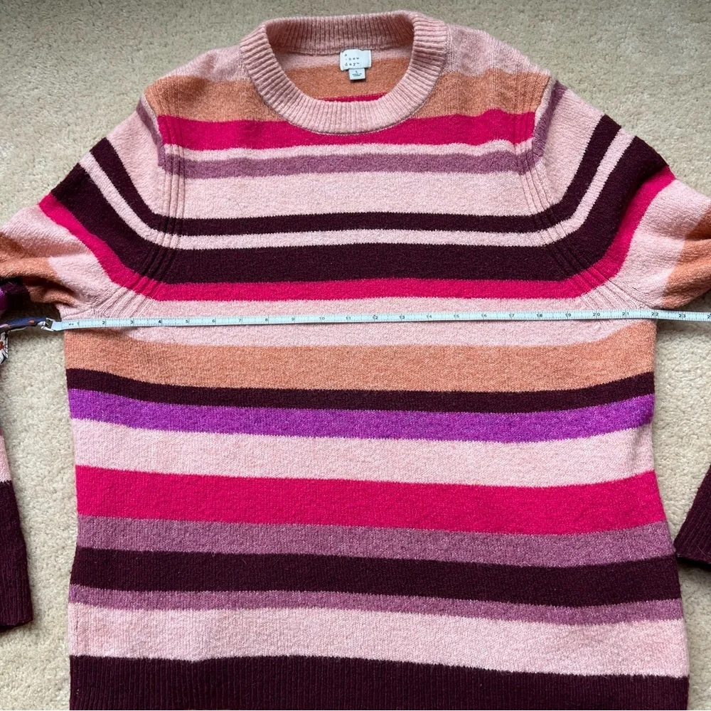 A New Day Women's Pink Striped Boxy Crewneck Sweater - Size L - VGUC - Stretch